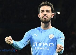 Bernardo Silva speaks on Man City future amid PSG link