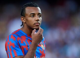 Xavi speaks on Barcelona registration for Kounde